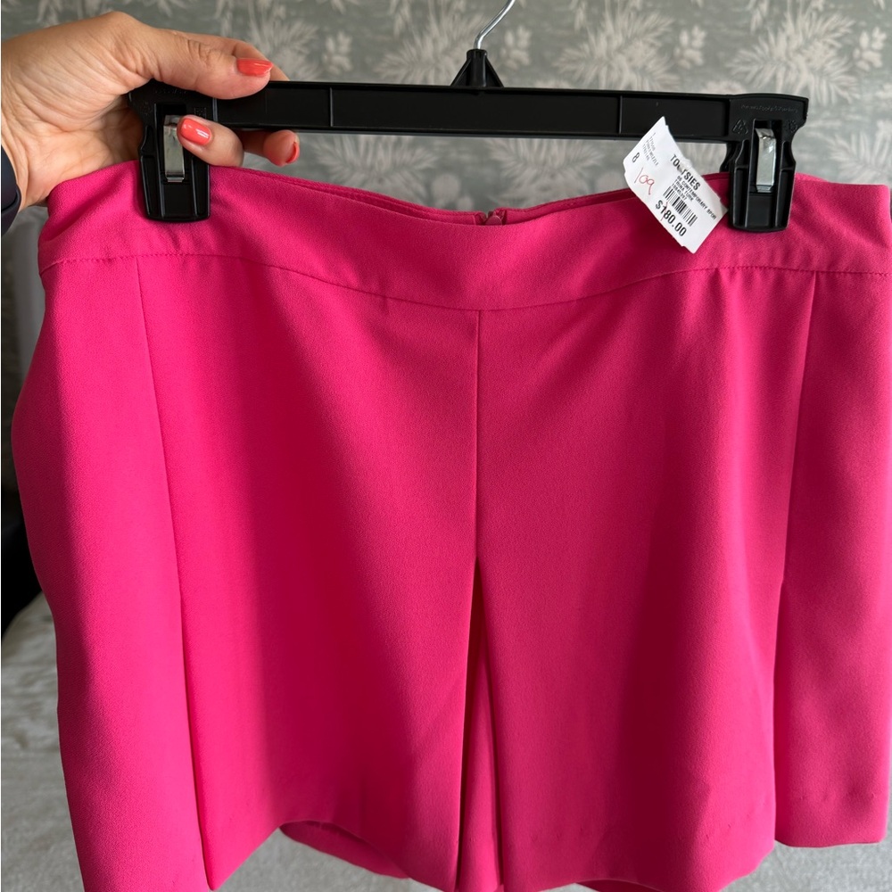 Trina Turk Fuchsia Shorts - Picture 2 of 4